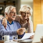 Pensioni minime 2026: l’aumento supera le previsioni e le nuove tabelle modificano gli importi