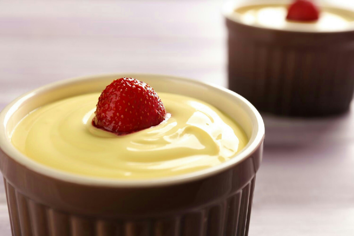 Prepara in 5 minuti una crema dolce fatta in casa, vellutata e perfetta per tutte le occasioni speciali