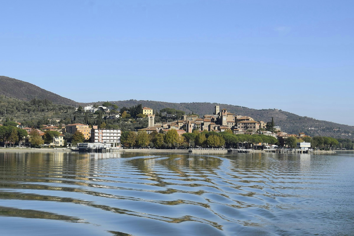 Questo borgo umbro vanta antiche mura ciclopiche e strade che si intrecciano in un abbraccio storico